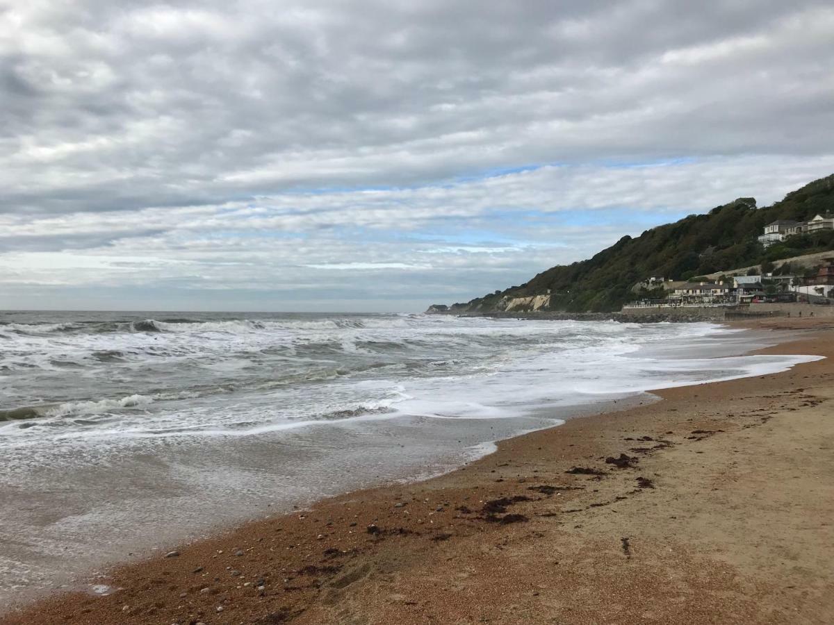 Апартаменты 'Kaia' Beach Vista, Ventnor Beach Экстерьер фото